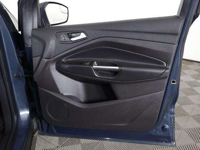 2019 Ford Escape SE FWD - 23074724 - 19