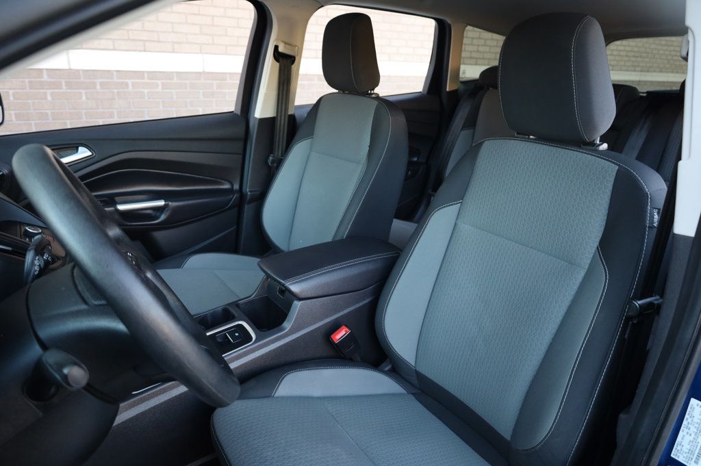 2019 Ford Escape SE photo 16