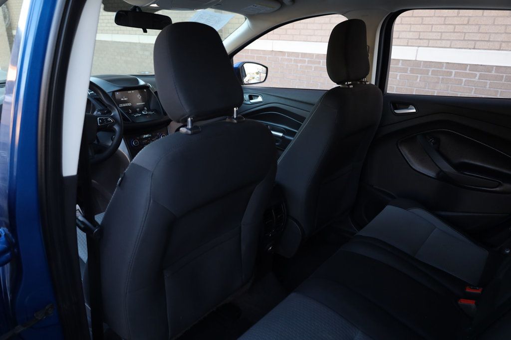 2019 Ford Escape SE photo 17
