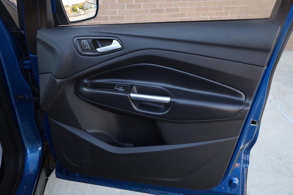 2019 Ford Escape SE photo 24