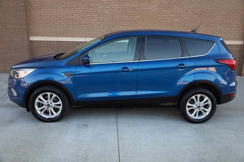 2019 Ford Escape SE photo 3