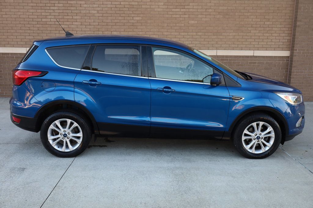 2019 Ford Escape SE photo 4
