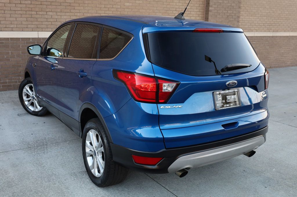 2019 Ford Escape SE photo 8