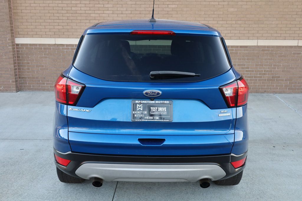 2019 Ford Escape SE photo 9