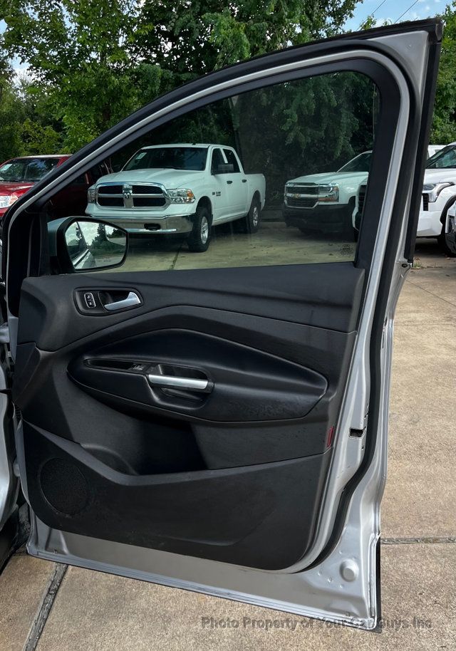 2019 Ford Escape SE FWD - 23066744 - 25