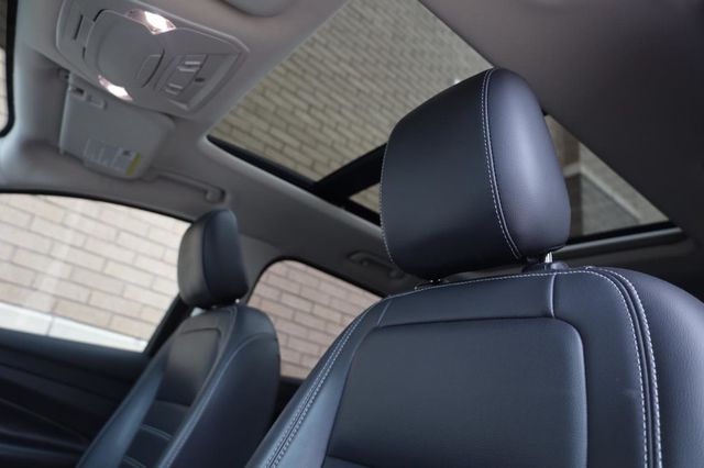 2019 Ford Escape SEL - 23046774 - 16