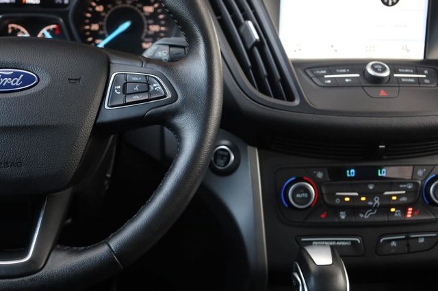 2019 Ford Escape SEL - 23046774 - 34