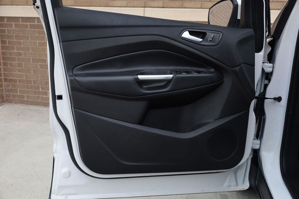 Ford Escape photo 15
