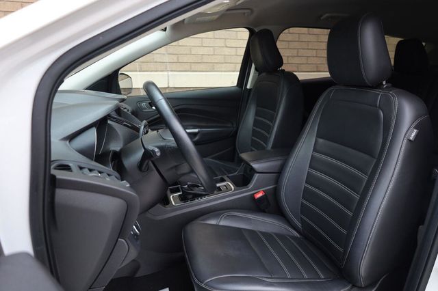 2019 Ford Escape SEL - 23088015 - 17