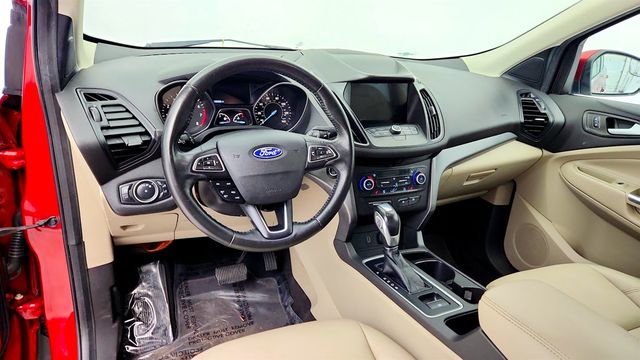 2019 Ford Escape SEL - 22970704 - 9