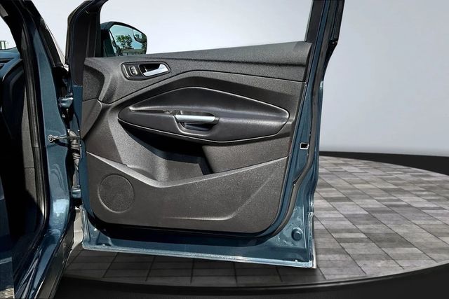 2019 Ford Escape SEL 4WD - 22957985 - 11