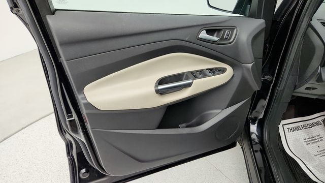 2019 Ford Escape SEL 4WD with Sport Appearance Package - 22948048 - 9