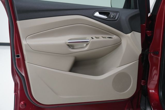 2019 Ford Escape SEL FWD - 22941109 - 12