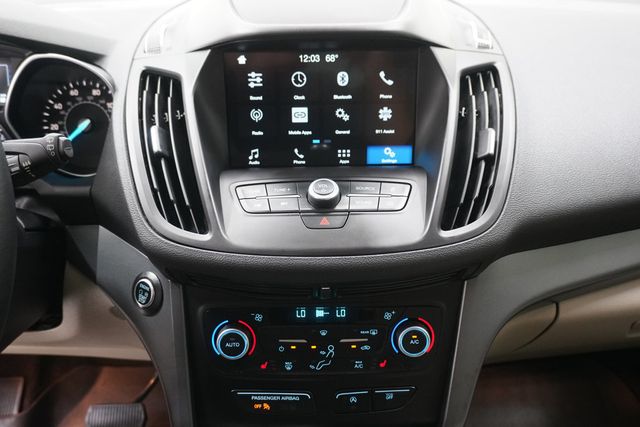 2019 Ford Escape SEL FWD - 22941109 - 17