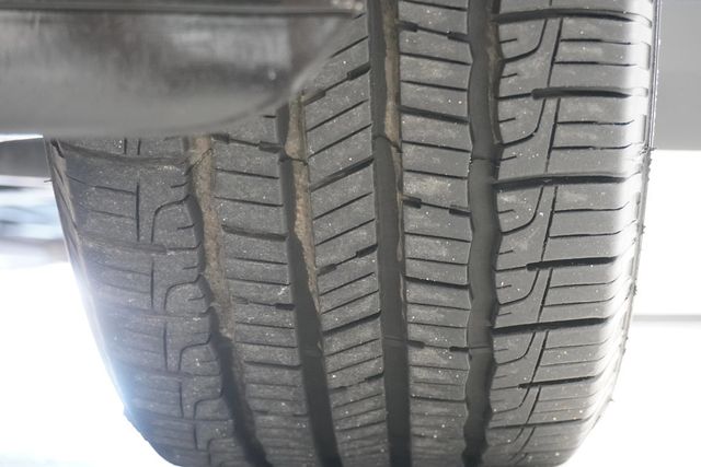 2019 Ford Escape SEL FWD - 22941109 - 25