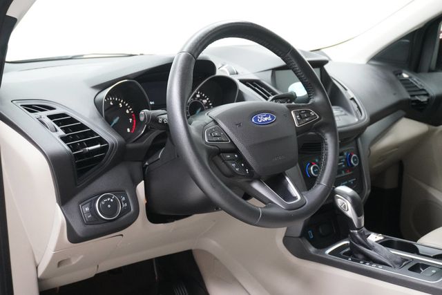 2019 Ford Escape SEL FWD - 22941109 - 8