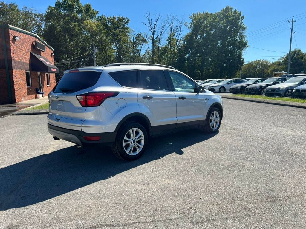 2019 Ford Escape SEL FWD - 22634439 - 2