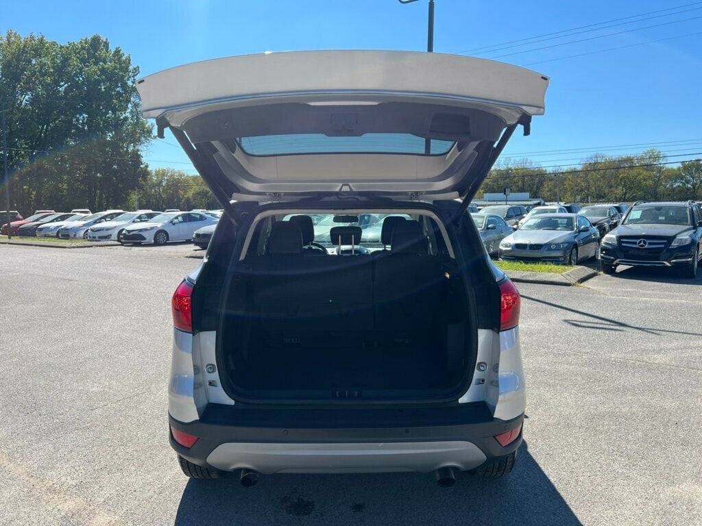 2019 Ford Escape SEL FWD - 22634439 - 4