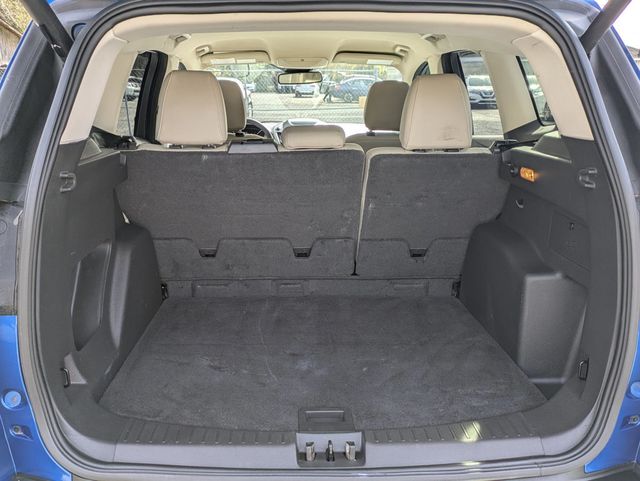 2019 Ford Escape SEL FWD - 22977087 - 12