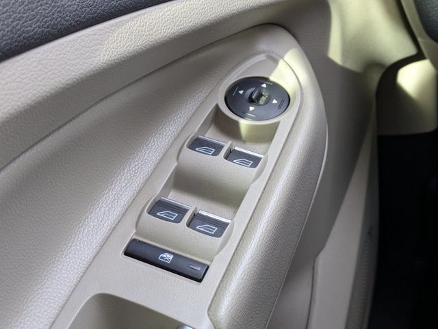 2019 Ford Escape SEL FWD - 22977087 - 24