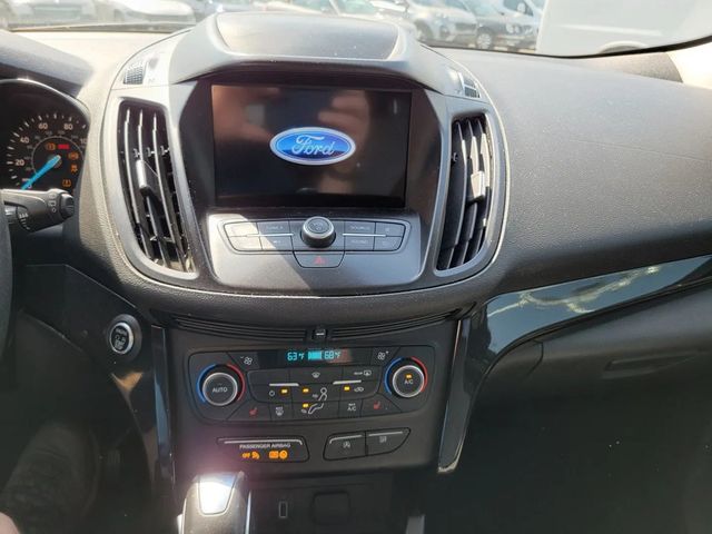 2019 Ford Escape SE Sport Utility 4D - 23032405 - 12