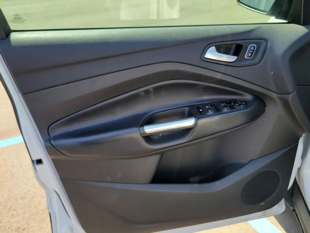 2019 Ford Escape SE Sport Utility 4D - 23032405 - 16