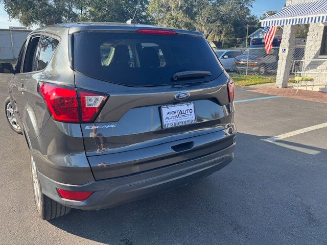 2019 Ford Escape S FWD - 22945992 - 2
