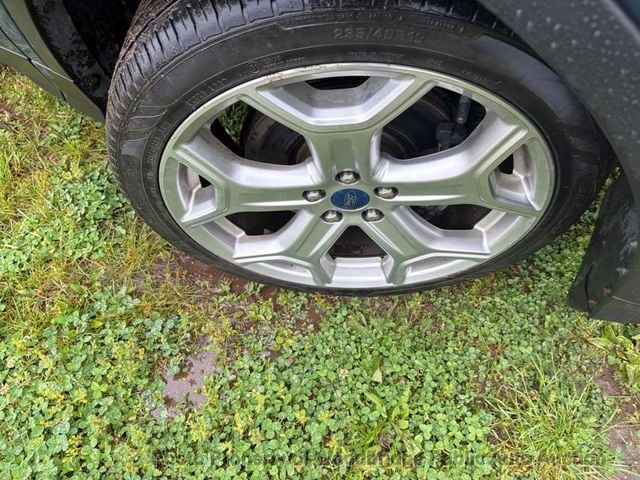 2019 Ford Escape Titanium 4WD - 23038132 - 14