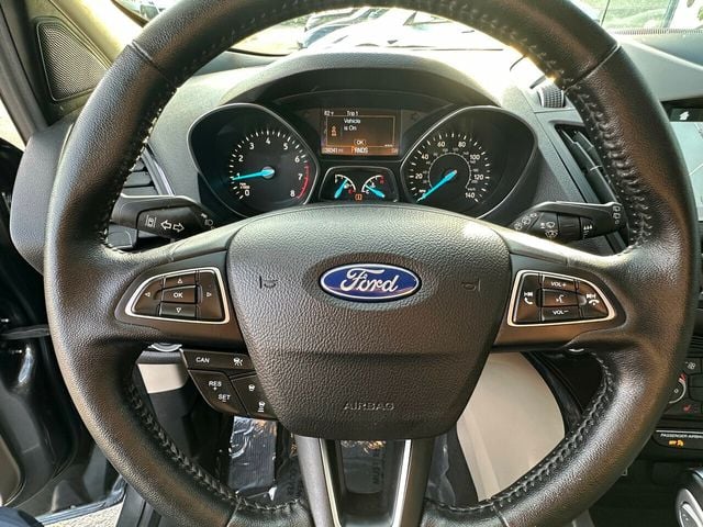 2019 Ford Escape Titanium 4WD - 22031502 - 22