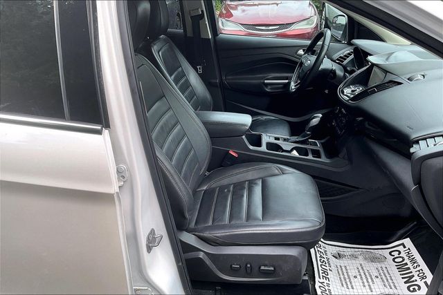 2019 Ford Escape Titanium 4WD - 23066769 - 11
