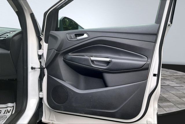 2019 Ford Escape Titanium 4WD - 23066769 - 15