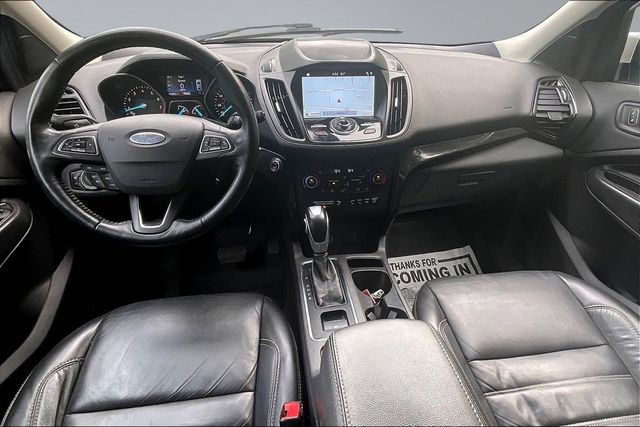 2019 Ford Escape Titanium 4WD - 23066769 - 18