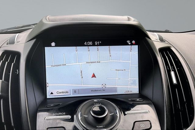 2019 Ford Escape Titanium 4WD - 23066769 - 25