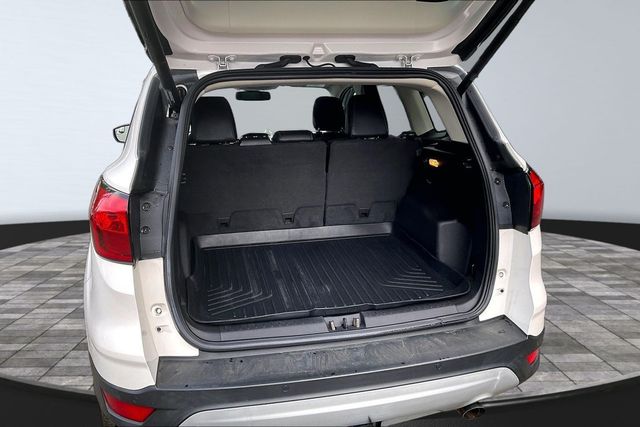 2019 Ford Escape Titanium 4WD - 23066769 - 35