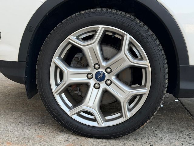 2019 Ford Escape Titanium 4WD - 23039295 - 14