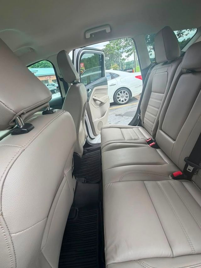 2019 Ford Escape Titanium 4WD - 23039295 - 4