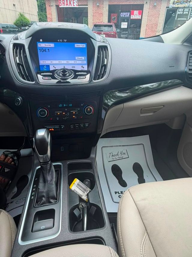 2019 Ford Escape Titanium 4WD - 23039295 - 7