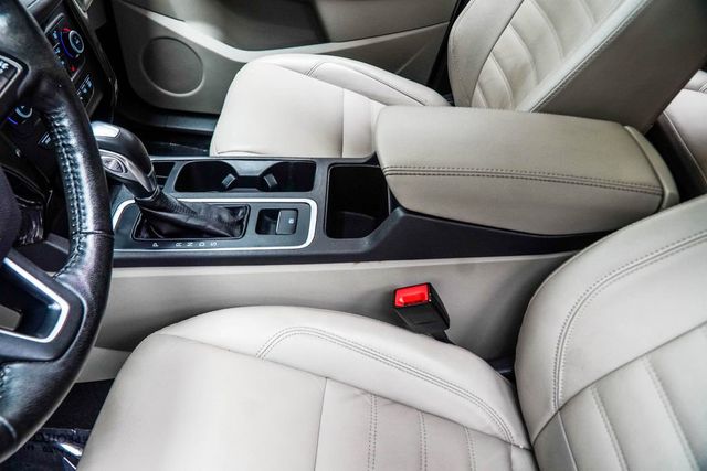 2019 Ford Escape Titanium FWD - 23068184 - 18
