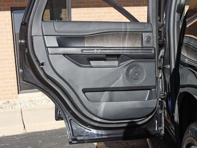 2019 Ford Expedition Limited 4x4 - 22970679 - 32