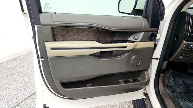 2019 Ford Expedition Limited 4x4 w/ Special Edition Pkg & Equipment Group 301A - 23067922 - 10