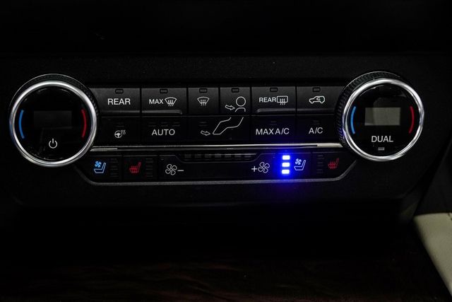 2019 Ford Expedition Platinum 4x2 - 22914190 - 19