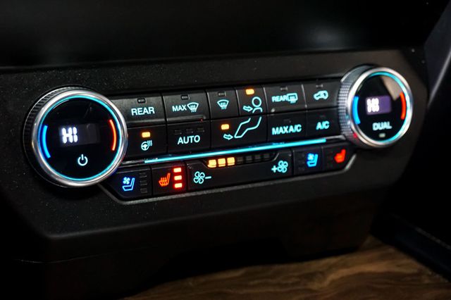 2019 Ford Expedition *Platinum 4x4* *Factory Warranty* *Pano-Roof* *Nav-Camera* - 22948838 - 20