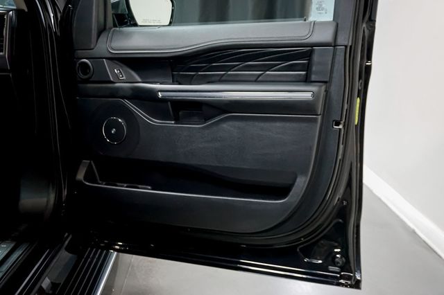 2019 Ford Expedition *Platinum 4x4* *Factory Warranty* *Pano-Roof* *Nav-Camera* - 22948838 - 37