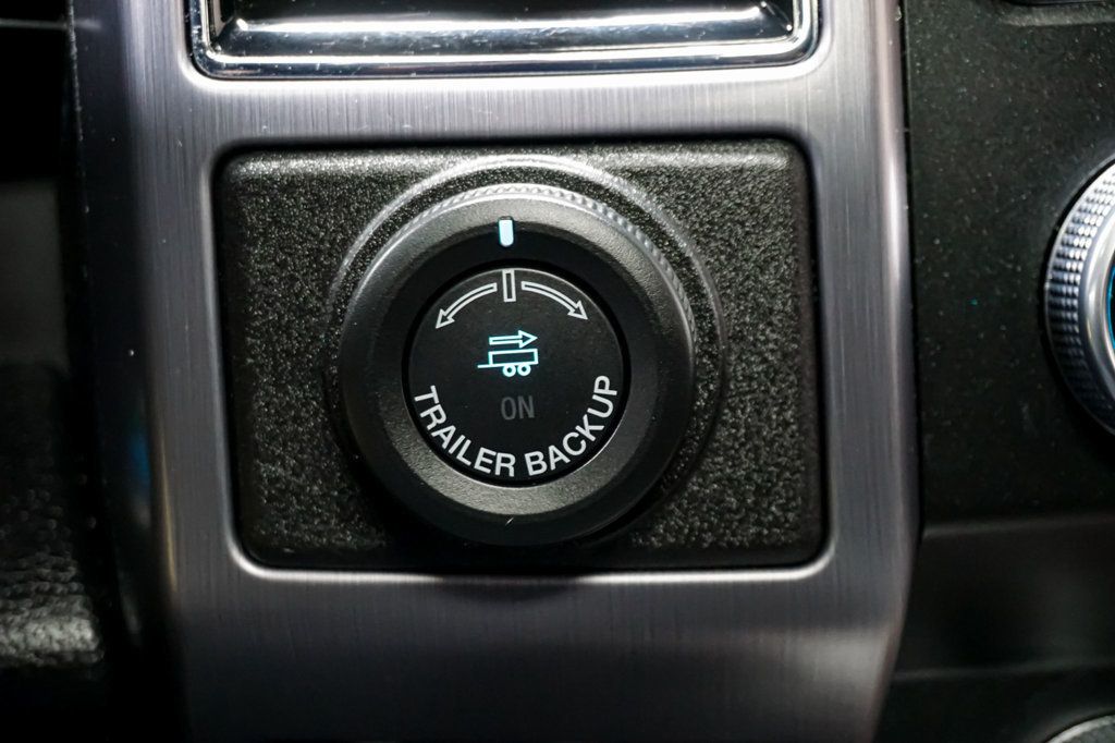 2019 Ford Expedition *Platinum 4x4* *Factory Warranty* *Pano-Roof* *Nav-Camera* - 22948838 - 60