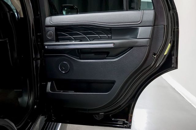 2019 Ford Expedition *Platinum 4x4* *Factory Warranty* *Pano-Roof* *Nav-Camera* - 22948838 - 65