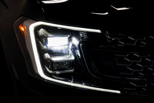 2019 Ford Expedition *Platinum 4x4* *Factory Warranty* *Pano-Roof* *Nav-Camera* - 22948838 - 82