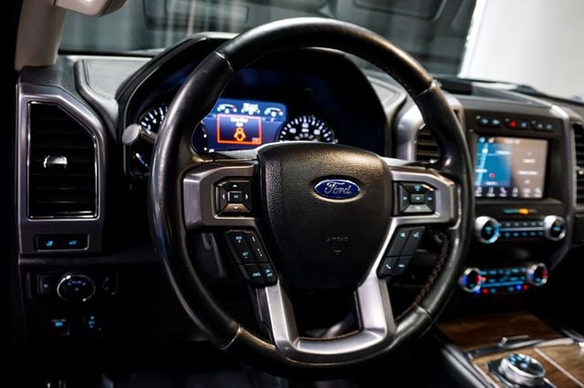 2019 Ford Expedition *Platinum 4x4* *Pano-Roof* *Nav-Camera* - 22948838 - 10