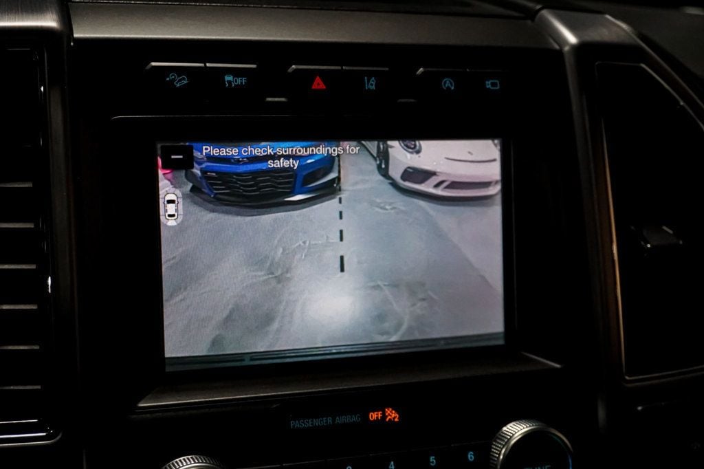 2019 Ford Expedition *Platinum 4x4* *Pano-Roof* *Nav-Camera* - 22948838 - 24