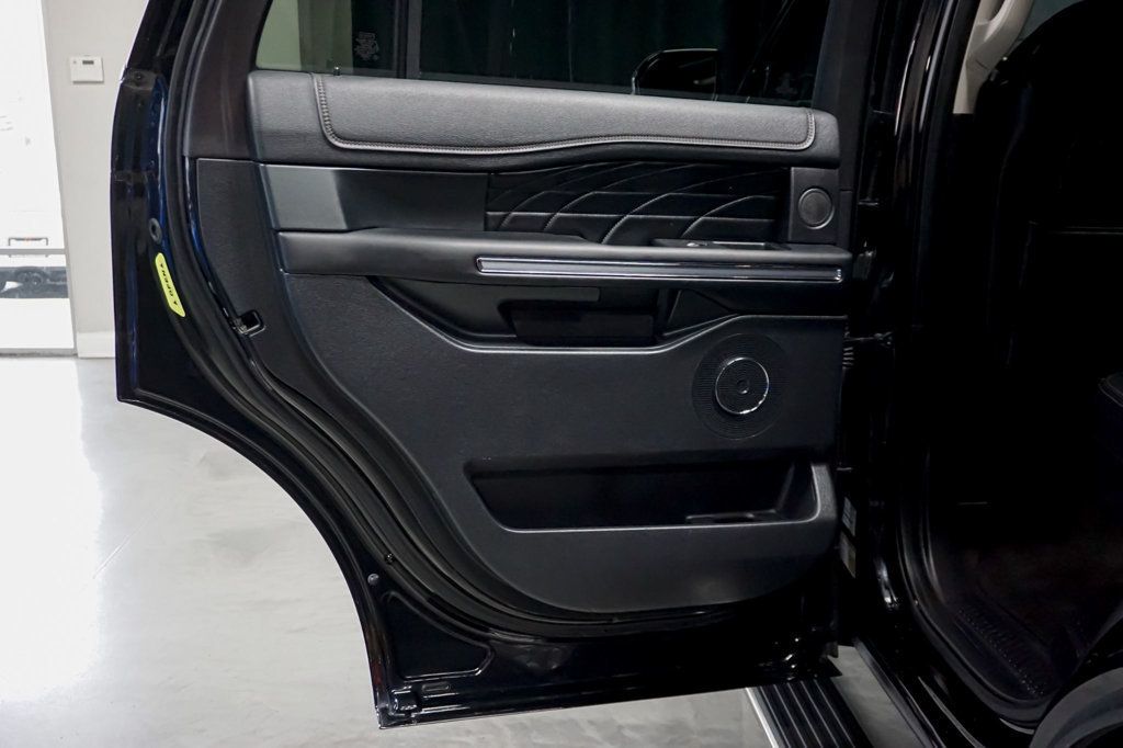 2019 Ford Expedition *Platinum 4x4* *Pano-Roof* *Nav-Camera* - 22948838 - 52