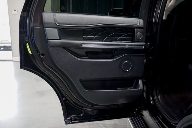 2019 Ford Expedition *Platinum 4x4* *Pano-Roof* *Nav-Camera* - 22948838 - 52